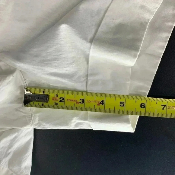 Banana Republic Martin Fit Stretch poplin shorts - Picture 9 of 10